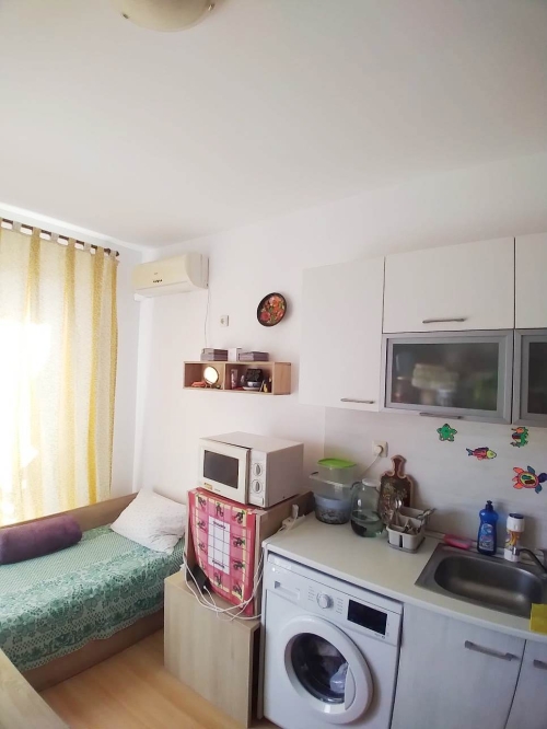 Бургас, к. к. Слънчев бряг, Продава 